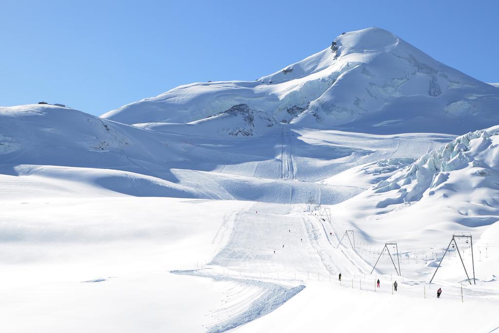 Wellnesshotel Schweizerhof Saas Fee 외부 사진